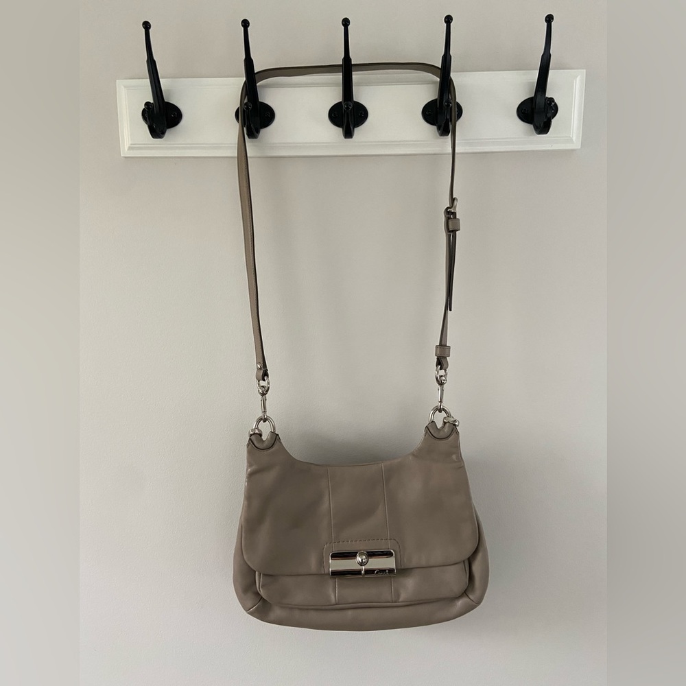 Coach hobo leather shoulder/crossbody bag